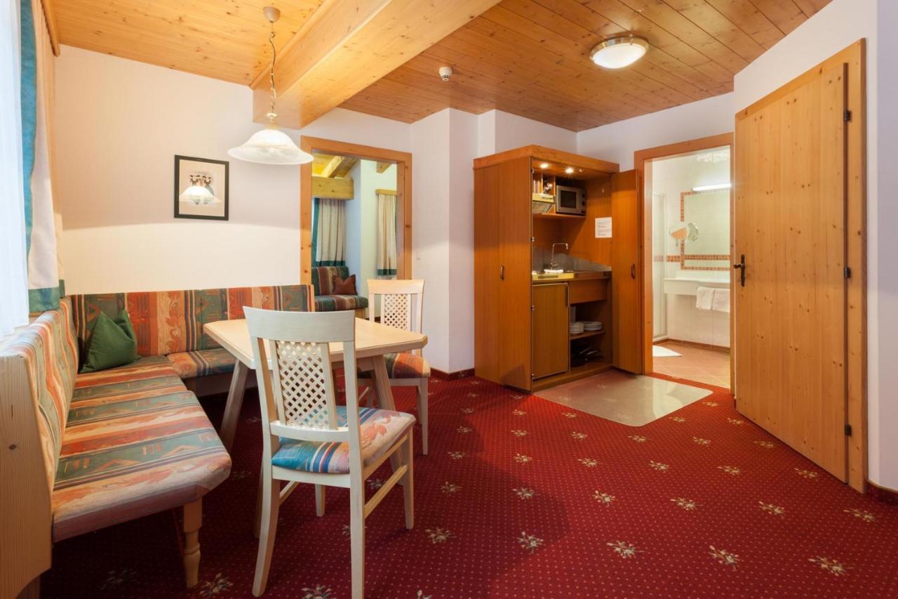 Hotel Pinzger Tux Eksteriør billede