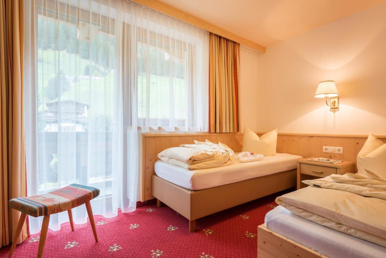 Hotel Pinzger Tux Eksteriør billede