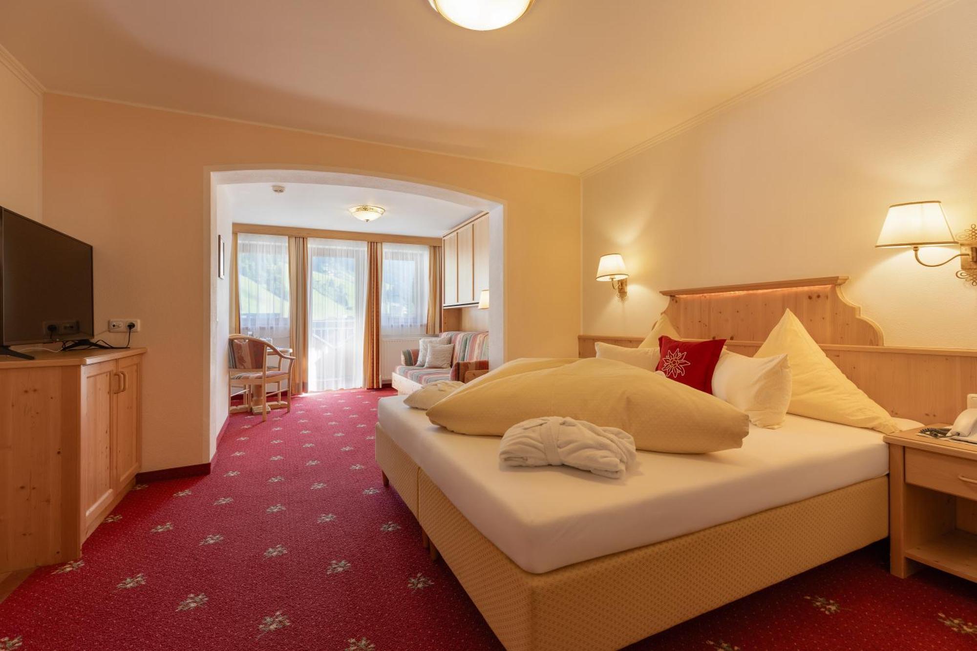 Hotel Pinzger Tux Eksteriør billede