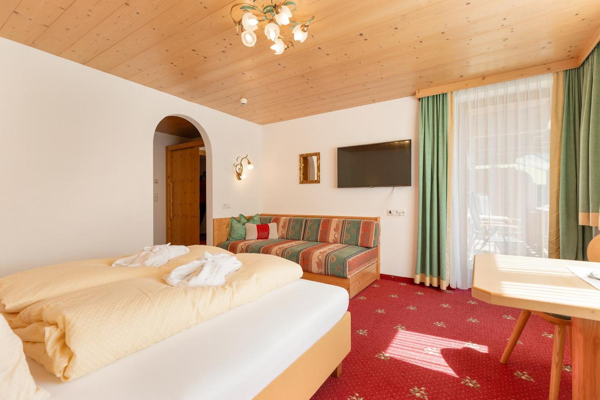 Hotel Pinzger Tux Eksteriør billede