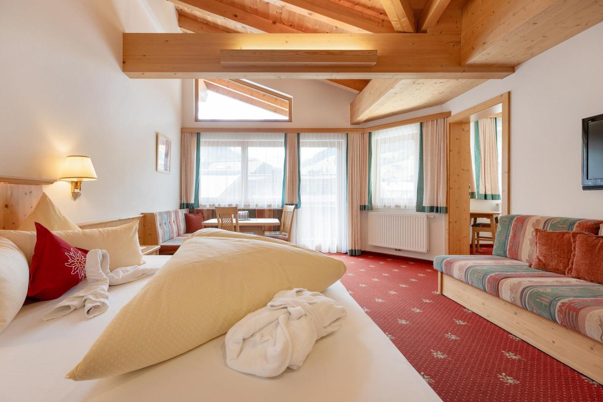 Hotel Pinzger Tux Eksteriør billede