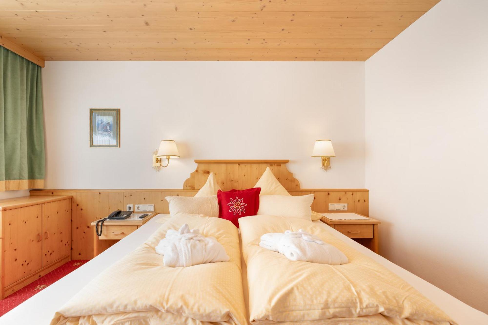 Hotel Pinzger Tux Eksteriør billede